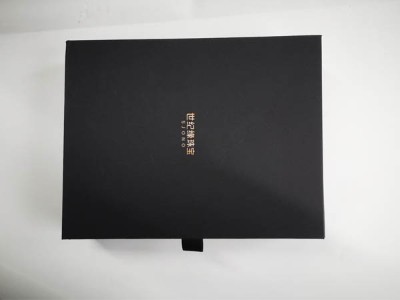 濟(jì)南包裝盒廠家為什么做首飾盒工期那么慢呢？
