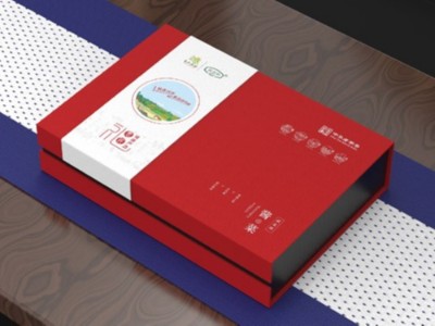 濟南紙盒廠家提醒，現(xiàn)在定制包裝盒，還能趕上春節(jié)銷售旺季的這班車！